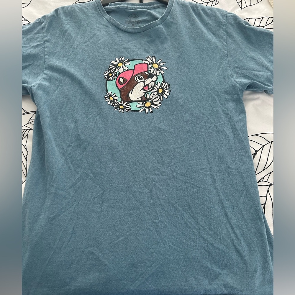 Buc-ee’s Blue Graphic T-Shirt Size Medium